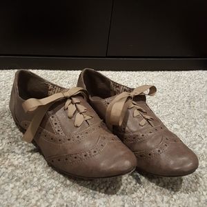 Faux leather oxfords